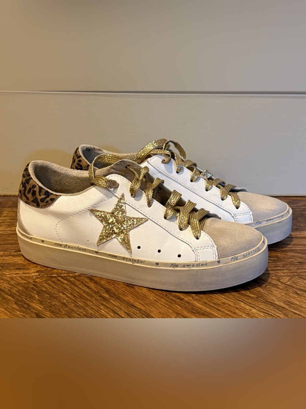 ShuShop Reba Glitter Star Platform Sneakers Gold Laces 7.5 Womens Shoes